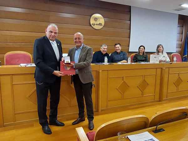 ΚΑΛΠΑΚΙΔΗΣ ΠΟΒΑΚΩ ΘΕΟΦΙΛΙΔΗΣ ΣΚΩΘ